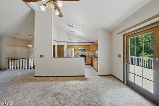 Empty room, Interior, Kitchen, Pendant Lights, Stainless Steel Appliances