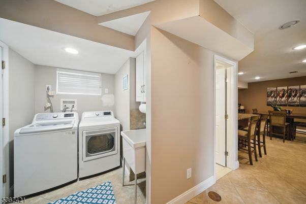 Dining room, Interior, Recessed Lighting, Washer