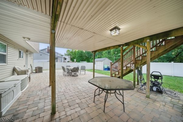 Detached Garage, Exterior