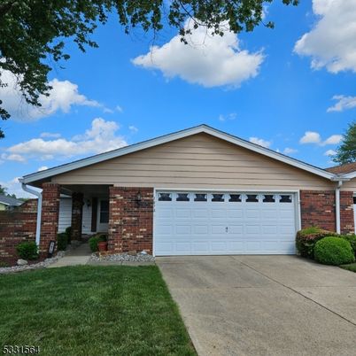 Attached, Exterior, Facade, Brick Facade, Ranch
