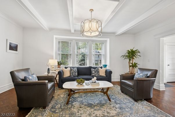 Interior, Living room, Pendant Lights, Wood Texture Flooring