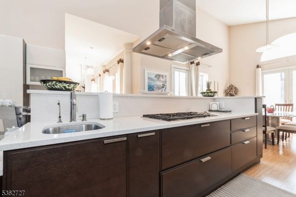 Interior, Kitchen, Pendant Lights, Wood Texture Flooring