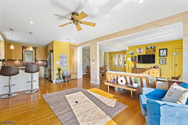 Interior, Kitchen, Living room, Pendant Lights, Recessed Lighting, Stainless Steel Appliances, Wood Texture Flooring