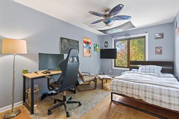 Bedroom, Home Office, Interior, Wood Texture Flooring