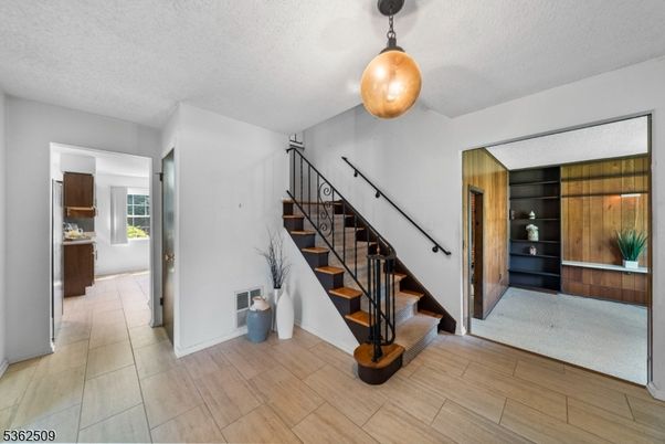 Interior, Pendant Lights, Wood Texture Flooring, Wooden Walls