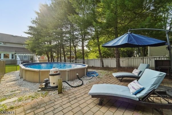 Exterior, Hot Tub