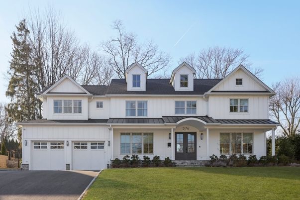 Attached, Exterior, Facade, Farmhouse