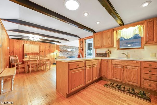 Dining room, Interior, Kitchen, Recessed Lighting, Wooden Beams, Wood Texture Flooring, Wooden Walls
