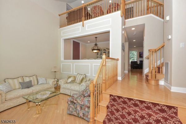 Interior, Living room, Pendant Lights, Recessed Lighting, Wood Texture Flooring