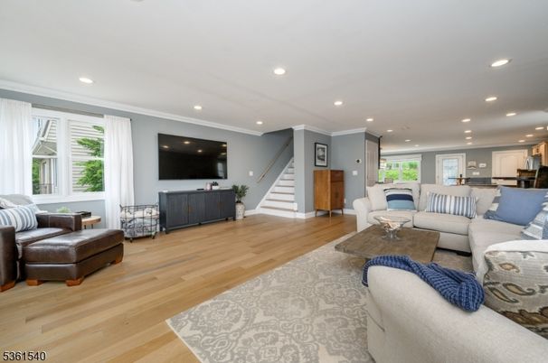 Interior, Kitchen, Living room, Recessed Lighting, Wood Texture Flooring