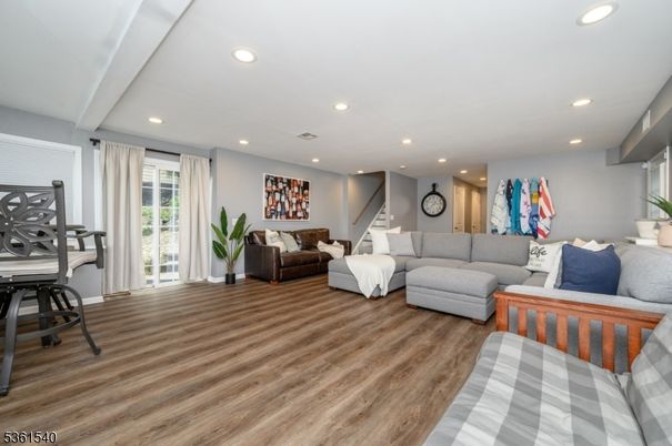 Interior, Living room, Recessed Lighting, Wood Texture Flooring