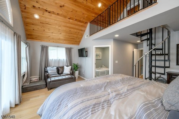 Bedroom, Interior, Recessed Lighting, Wooden Ceilings, Wood Texture Flooring