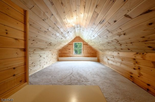 Empty room, Interior, Wooden Ceilings, Wooden Walls