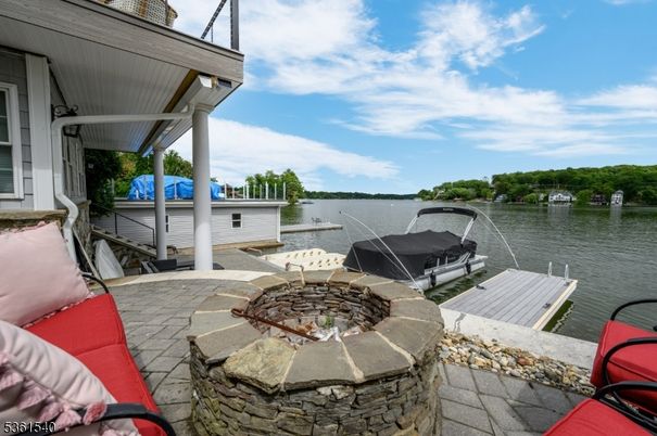 Exterior, Water