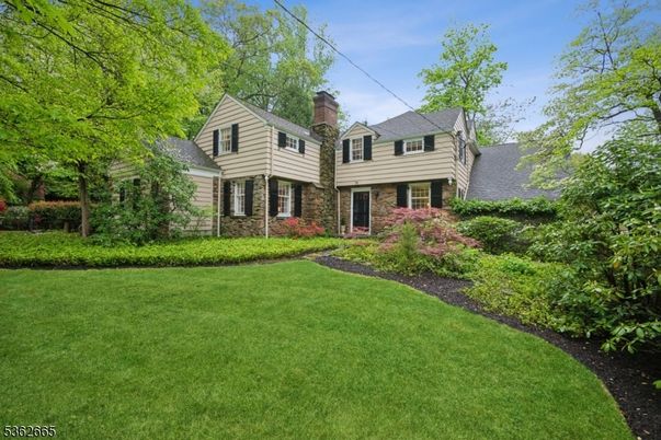 Backyard, Exterior, Facade, Brick Facade, Queen Anne Victorian