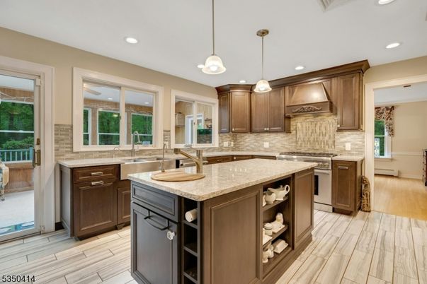 Interior, Kitchen, Pendant Lights, Recessed Lighting, Wood Texture Flooring