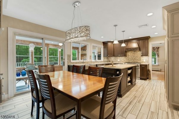 Dining room, Interior, Kitchen, Pendant Lights, Recessed Lighting, Wood Texture Flooring