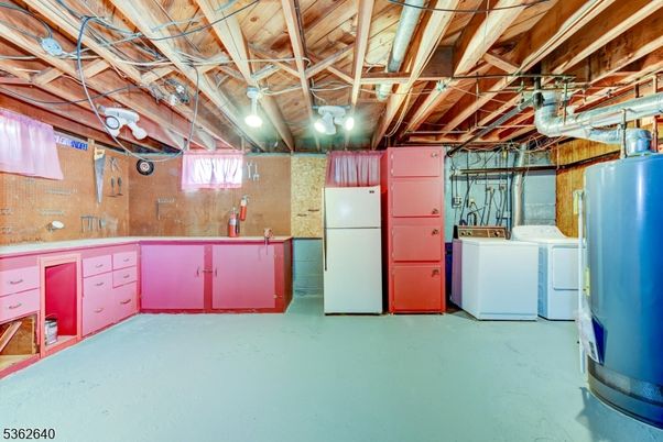 Interior, Washer, Wooden Beams, Wooden Ceilings