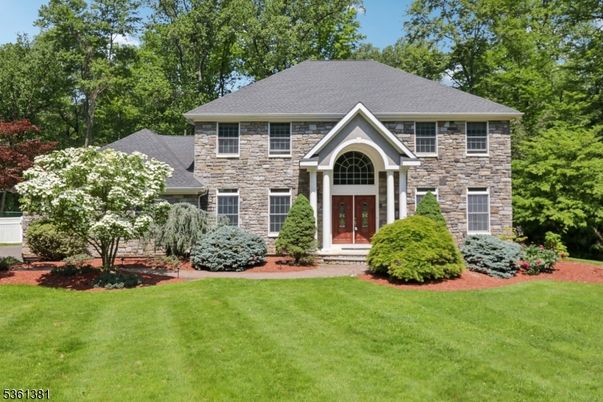 Backyard, Exterior, Facade, Georgian