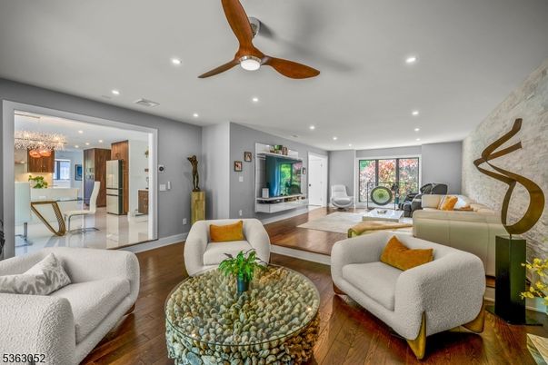 Dining room, Interior, Living room, Recessed Lighting, Wood Texture Flooring