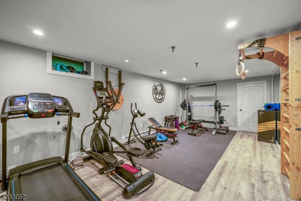 Fitness Equipment, Interior, Recessed Lighting, Wood Texture Flooring