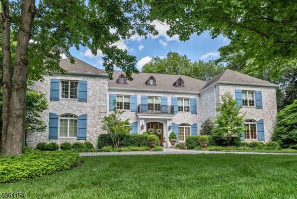Backyard, Exterior, Facade, French Provincial