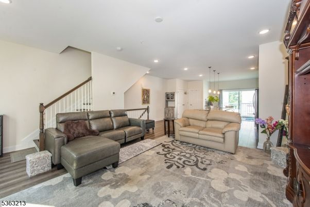 Interior, Living room, Pendant Lights, Recessed Lighting, Wood Texture Flooring
