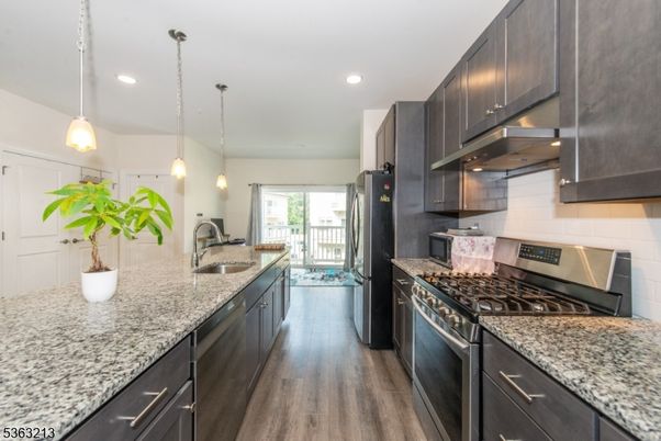 Interior, Kitchen, Pendant Lights, Recessed Lighting, Wood Texture Flooring