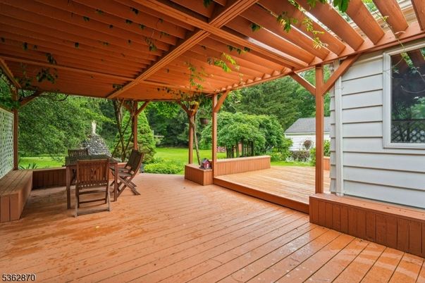 Exterior, Wood Texture Flooring