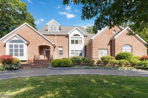 Exterior, Facade, Brick Facade, Brick Traditional