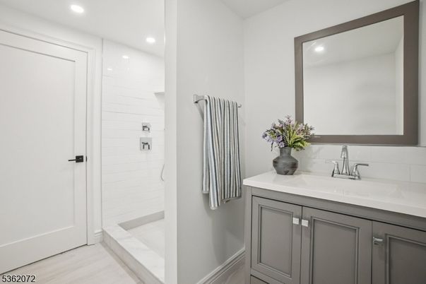 Bathroom, Interior, Recessed Lighting, Wood Texture Flooring