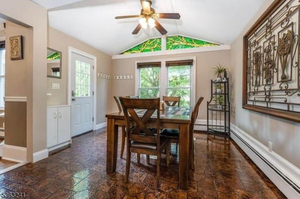Dining room, Interior