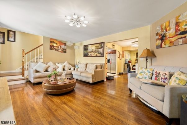 Interior, Living room, Pendant Lights, Wood Texture Flooring