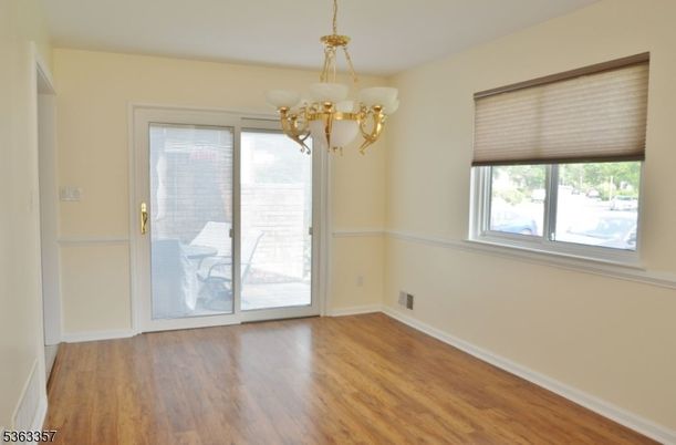 Chandelier, Empty room, Interior, Wood Texture Flooring
