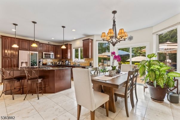 Chandelier, Dining room, Interior, Kitchen, Pendant Lights, Recessed Lighting
