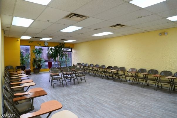 Dining room, Interior, Recessed Lighting