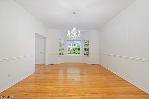 Chandelier, Empty room, Interior, Wood Texture Flooring