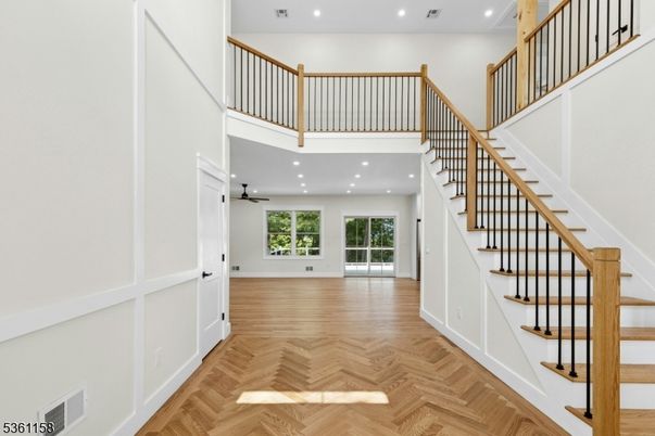 Interior, Recessed Lighting, Wood Texture Flooring
