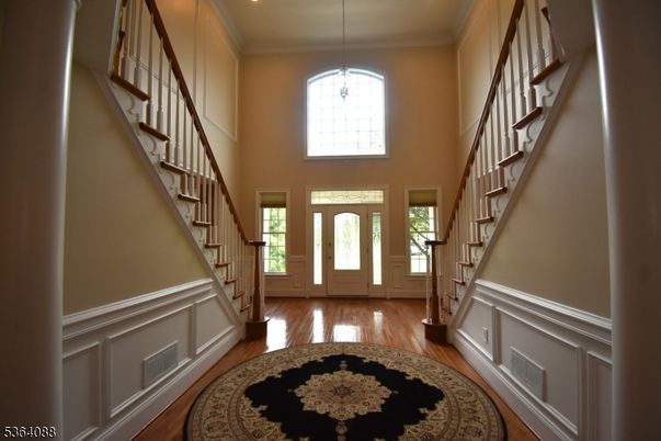 Interior, Pendant Lights, Wood Texture Flooring