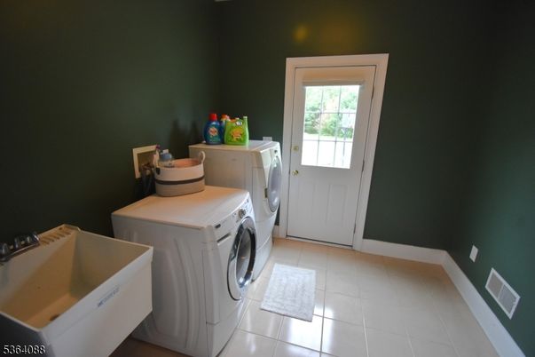 Interior, Washer