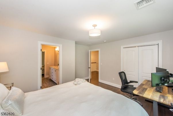 Bedroom, Home Office, Interior, Wood Texture Flooring