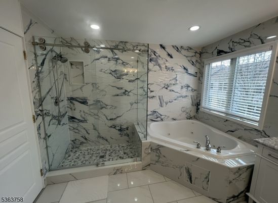 Bathroom, Interior, Marble Walls, Recessed Lighting