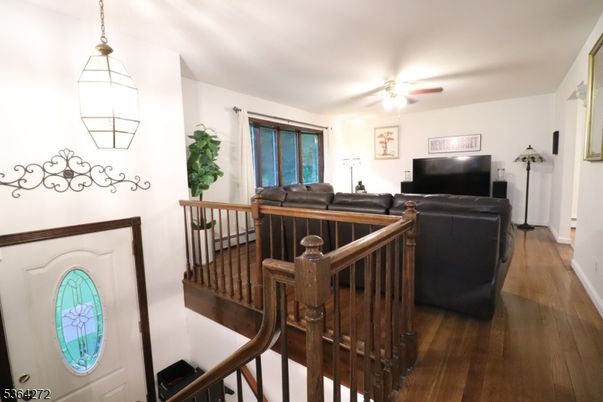Interior, Living room, Pendant Lights, Wood Texture Flooring
