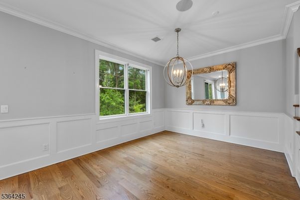 Empty room, Interior, Pendant Lights, Wood Texture Flooring