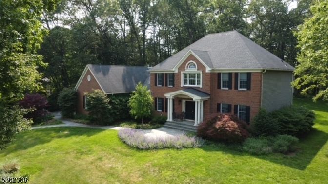 Backyard, Exterior, Facade, Brick Facade, Georgian