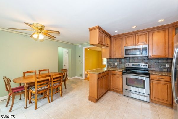 Dining room, Interior, Kitchen, Recessed Lighting