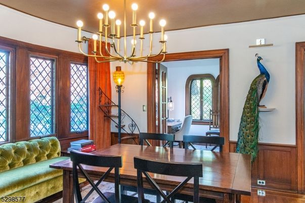 Chandelier, Dining room, Interior