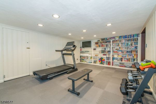 Fitness Equipment, Interior, Recessed Lighting