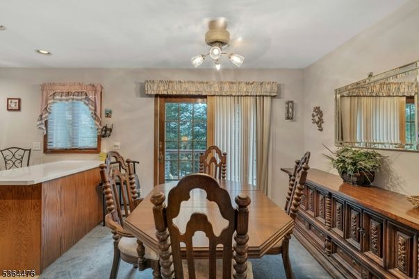 Dining room, Interior, Recessed Lighting