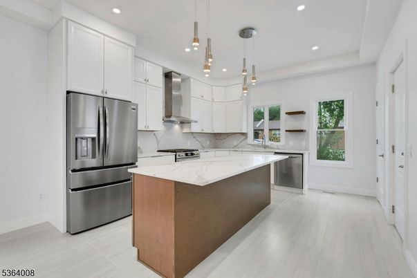 Interior, Kitchen, Pendant Lights, Recessed Lighting, Stainless Steel Appliances